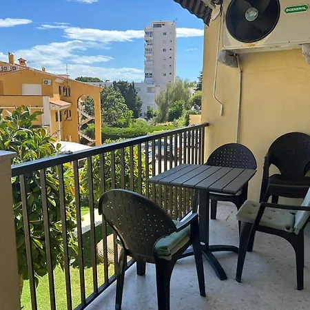 Apartament Comforting With Shared Pool