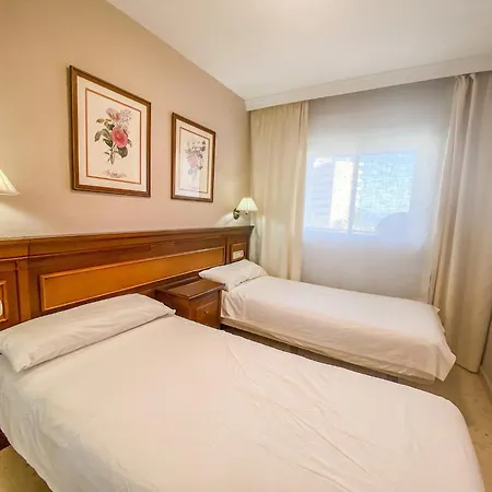 Apartament Comforting With Shared Pool *